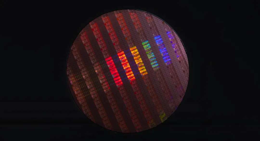 Apple Eyes Intel 14A